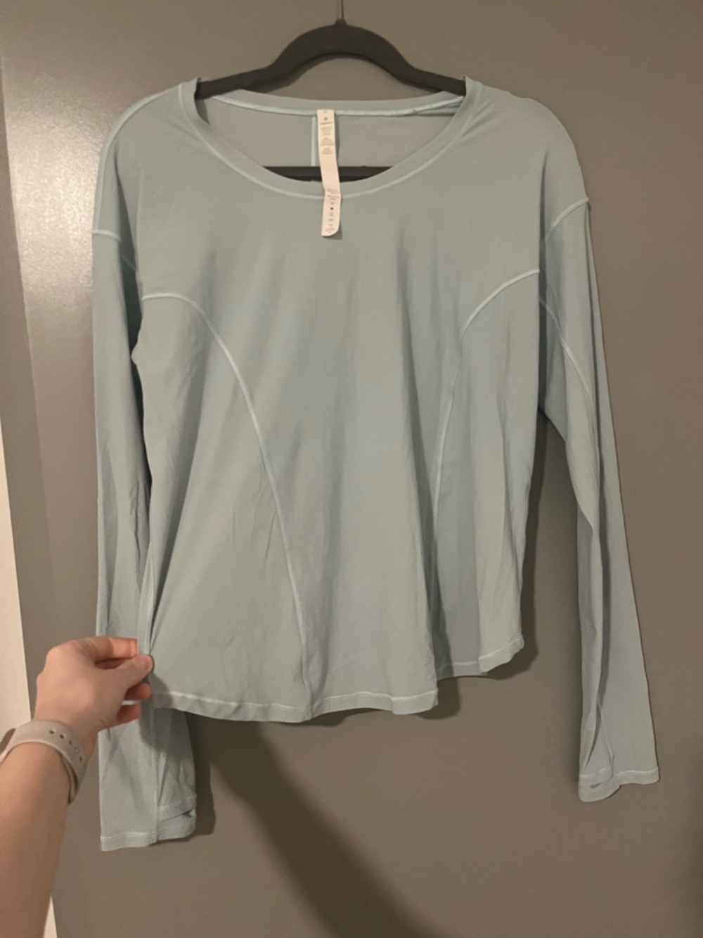 Lululemon size 6 Baby Blue Long-Sleeve Swiftly Cropped Cinch-Back top - NWOT